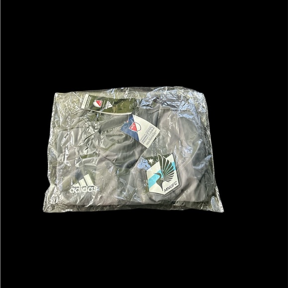 Adidas MLS for Men Jersey MINNESOTA UNATED FC - Picture 4 of 6